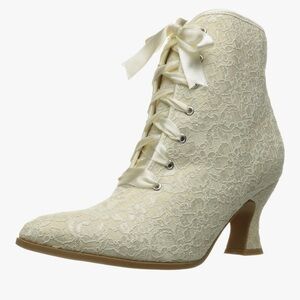 Ellie Victorian ivory lace ribbon laces pointed toe Ankle Boots booties Sz 9